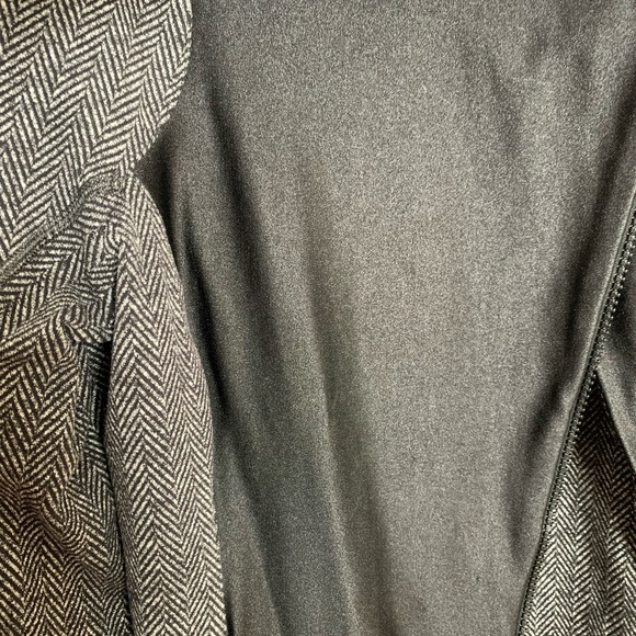 Lululemon Asymmetric Jacket - Picture 6 of 6